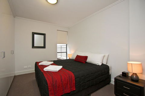 The Star Apartments - Accommodation NT 14
