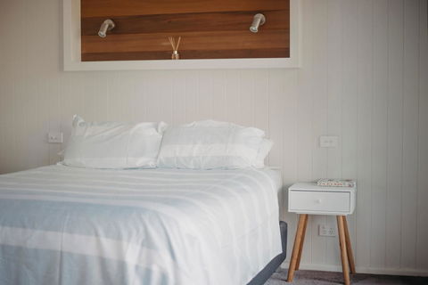 Salthouse Berrara - Accommodation NT 10