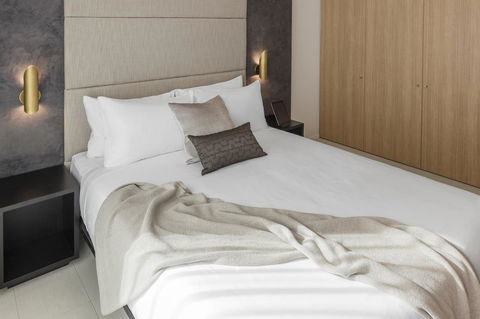 SKYE Suites Sydney - Accommodation NT 15
