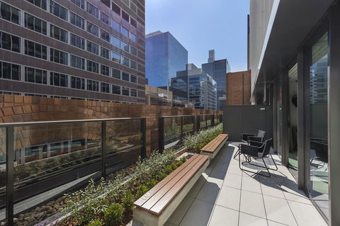 SKYE Suites Sydney - Accommodation NT 18