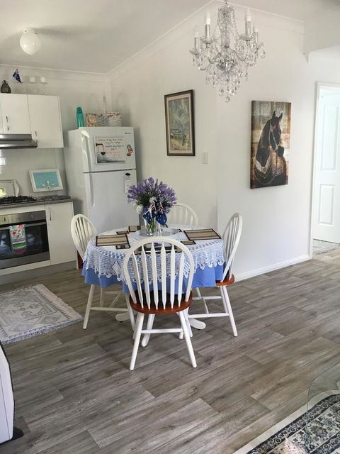 The Best Exotic Magnolia Cottage - Accommodation NT 6