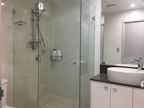 Specious Apartment With 2 Large Bedrooms - Accommodation NT 17