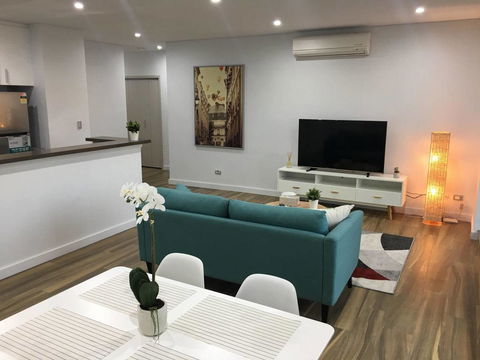 Specious Apartment With 2 Large Bedrooms - Accommodation NT 0