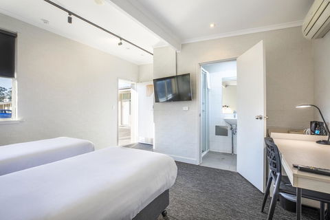 Nightcap At Colyton Hotel - Accommodation NT 14