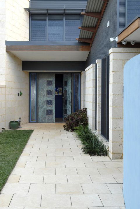 By The Beach B&B Self Contained Apartments - Accommodation NT 4
