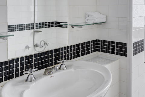 Regents Court Sydney - Accommodation NT 33