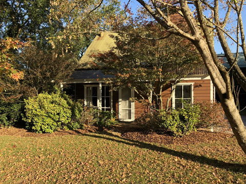 Arcadia - The Barn Cottage & Rosehill Cottage - Accommodation NT 2