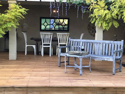 Arcadia - The Barn Cottage & Rosehill Cottage - Accommodation NT 27