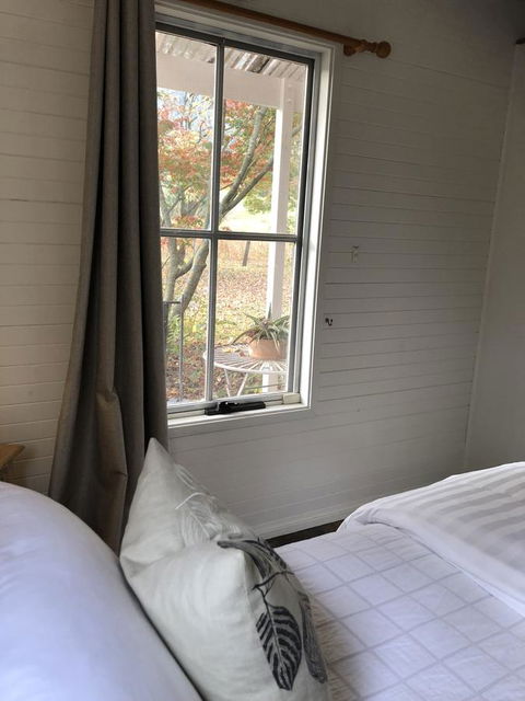 Arcadia - The Barn Cottage & Rosehill Cottage - Accommodation NT 4