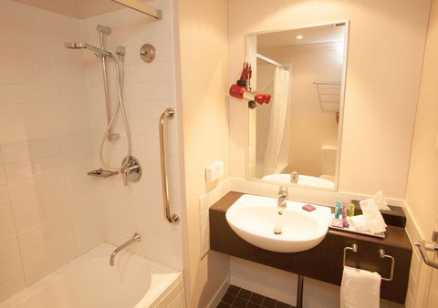 Wine Country Motor Inn - Accommodation NT 34