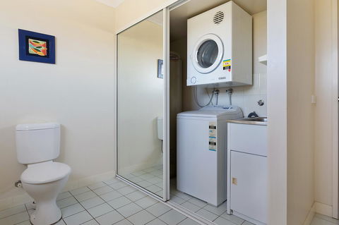 Baywatch Apartments Merimbula - Accommodation NT 17