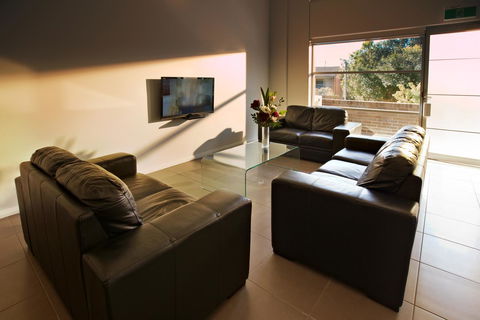 Charlestown Executive Apartments - NT Tourism 18