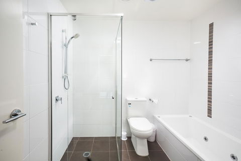 Charlestown Executive Apartments - NT Tourism 0