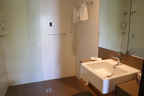Alpha Hotel Eastern Creek - NT Tourism 27