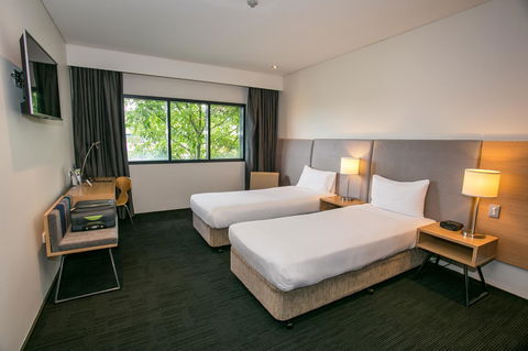 Alpha Hotel Eastern Creek - NT Tourism 11