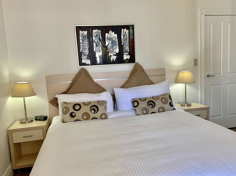 Castle Serviced Apartments - NT Tourism 8