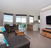 Gorgeous Coogee Views 2 beds WT21 - NT Tourism