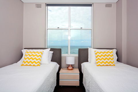Gorgeous Coogee Views 2 Beds WT21 - NT Tourism 1