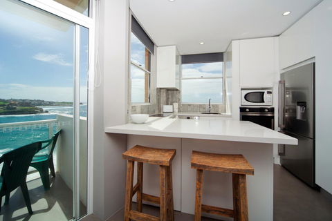 Gorgeous Coogee Views 2 Beds WT21 - NT Tourism 4