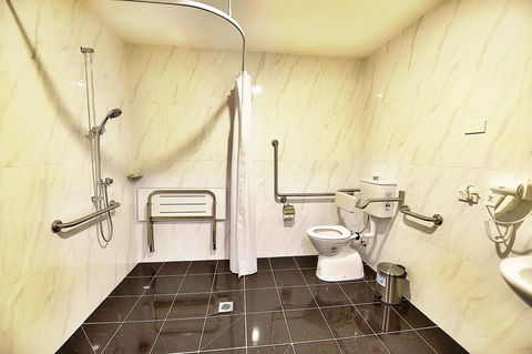 Megaboom City Hotel - NT Tourism 38