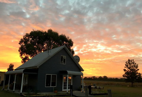 Madigan Wine Country Cottages - NT Tourism 15