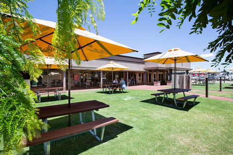 Boomerang Hotel - NT Tourism 25