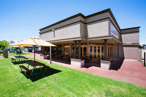 Boomerang Hotel - NT Tourism 26