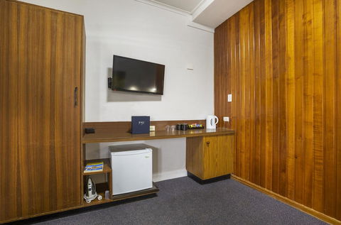 Boomerang Hotel - NT Tourism 18