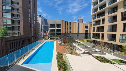Two Bedroom Darling Harbour Apt Chinatown CBD UTS - NT Tourism 7