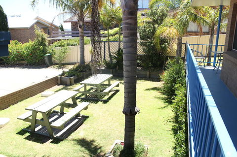 Narooma Palms Holiday Apartments - NT Tourism 8