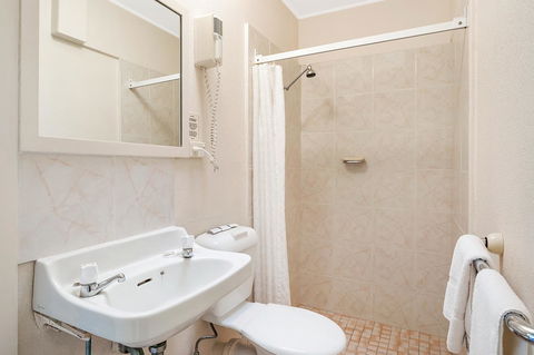 Black Dolphin Resort Motel & Apartments - Accommodation NT 17