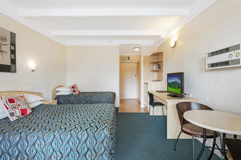 Black Dolphin Resort Motel & Apartments - Accommodation NT 12