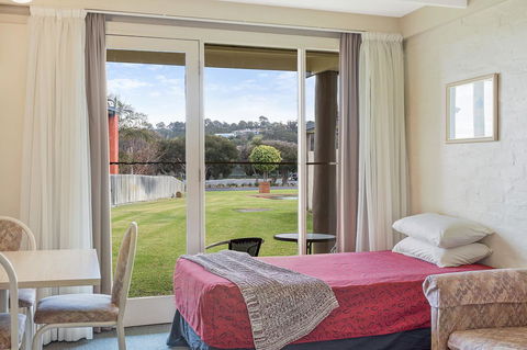 Black Dolphin Resort Motel & Apartments - Accommodation NT 15