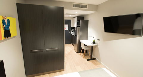 Studio 8 Residences - Adults Only - NT Tourism 12