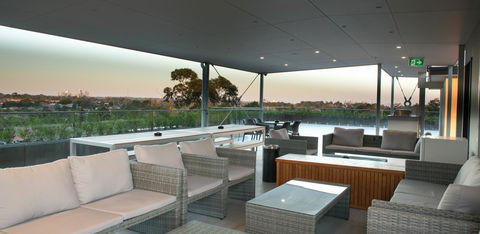 Studio 8 Residences - Adults Only - NT Tourism 7