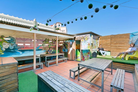 Mad Monkey Downtown - Accommodation NT 11