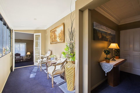 Mountainside B & B - Accommodation NT 15