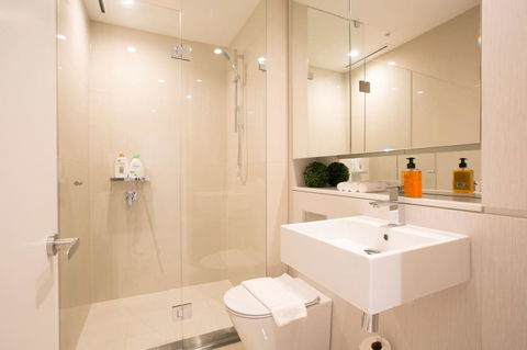 Newly Settled Three Bedrooms Apartment In CBD - NT Tourism 3