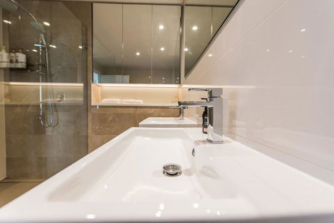 180Â° Water View Three Bedroom (wooden Furniture) - NT Tourism 17