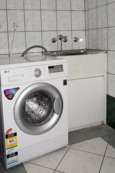 Nightcliff Foreshore Getaway - McKay Gardens - Accommodation NT 16