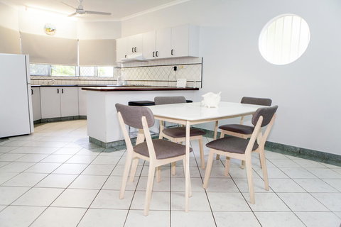 Nightcliff Foreshore Getaway - McKay Gardens - Accommodation NT 7