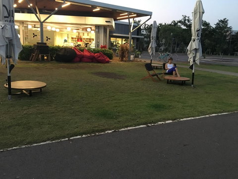 Nightcliff Foreshore Getaway - McKay Gardens - Accommodation NT 22