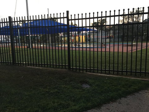 Nightcliff Foreshore Getaway - McKay Gardens - Accommodation NT 25