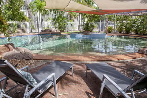 Nightcliff Foreshore Getaway - McKay Gardens - Accommodation NT 3