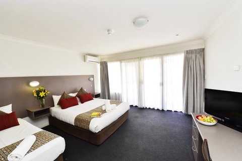 Diplomat Hotel Alice Springs - Accommodation NT 11