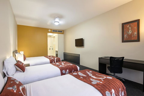 Mercure Kakadu Crocodile - NT Tourism 16