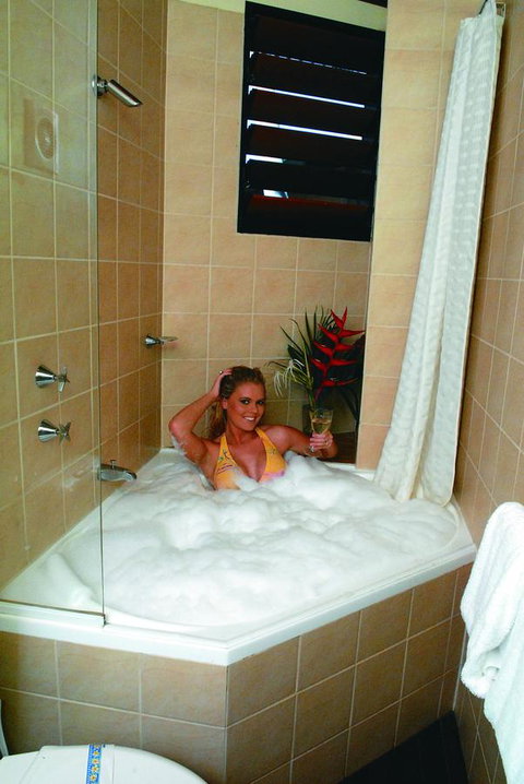 Palms City Resort - Accommodation NT 19