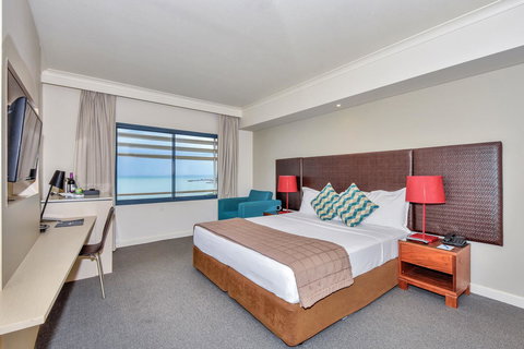 Mantra On The Esplanade - Accommodation NT 2