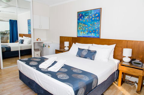 Cullen Bay Resorts - NT Tourism 7
