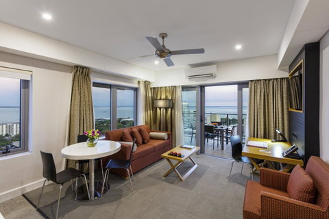 Oaks Darwin Elan Hotel - Accommodation NT 2
